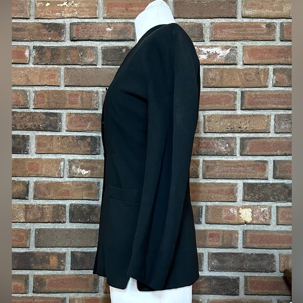 Giorgio Armani Size 4 Black 4 Button Blazer Jacket - Picture 2 of 6
